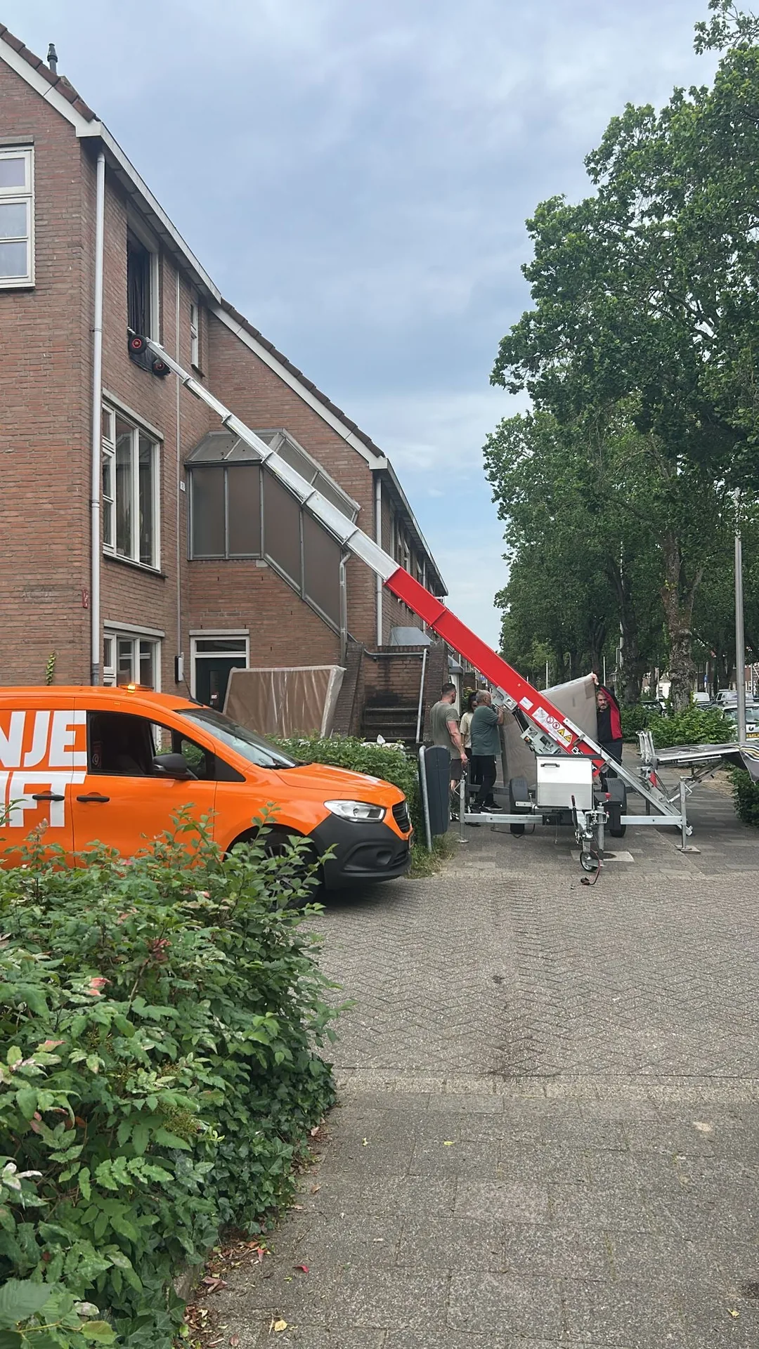 Verhuislift in Assen